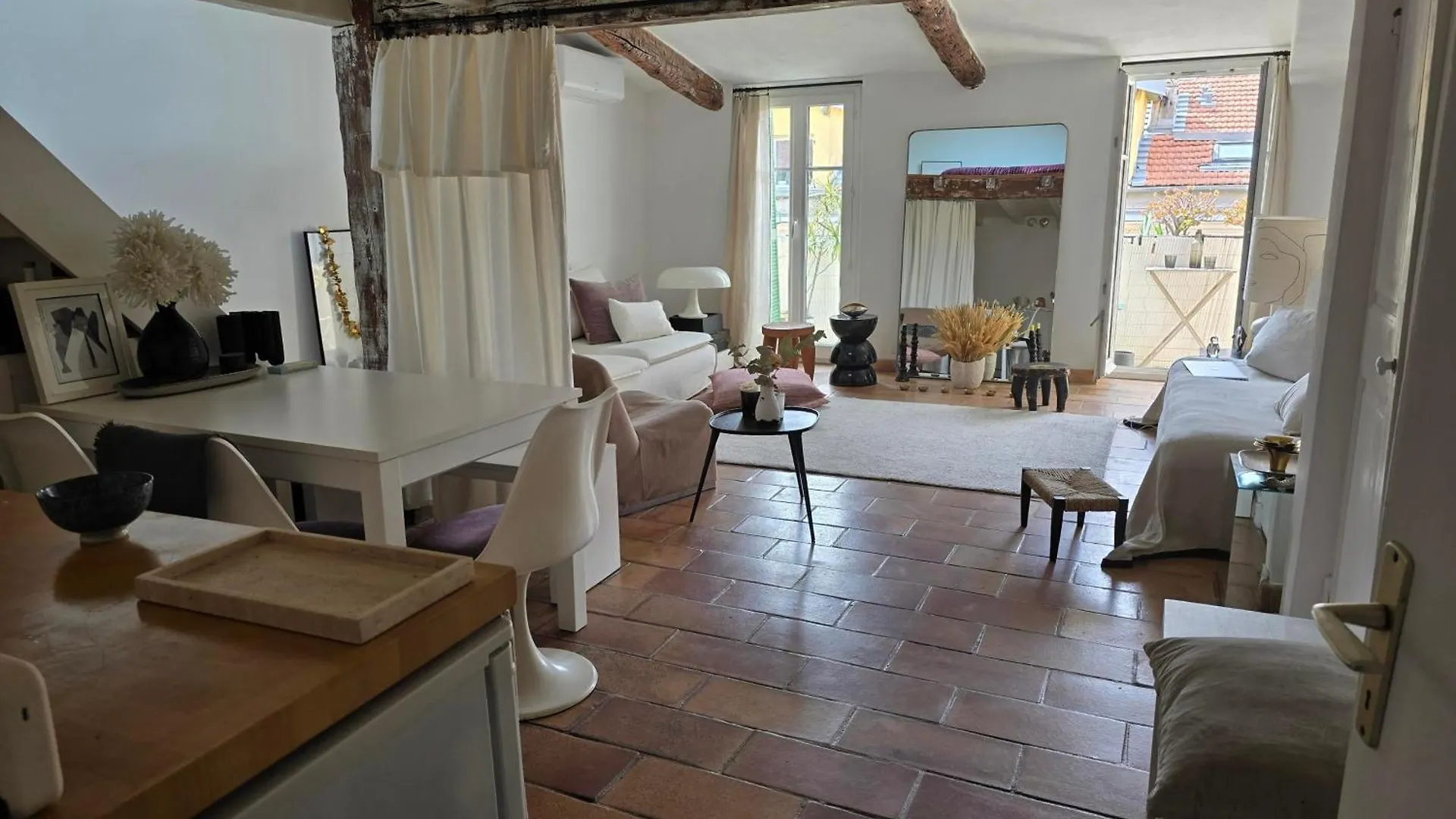 Apartament Charmant Deux Pieces Dans Le Quartier Du Port Nicea